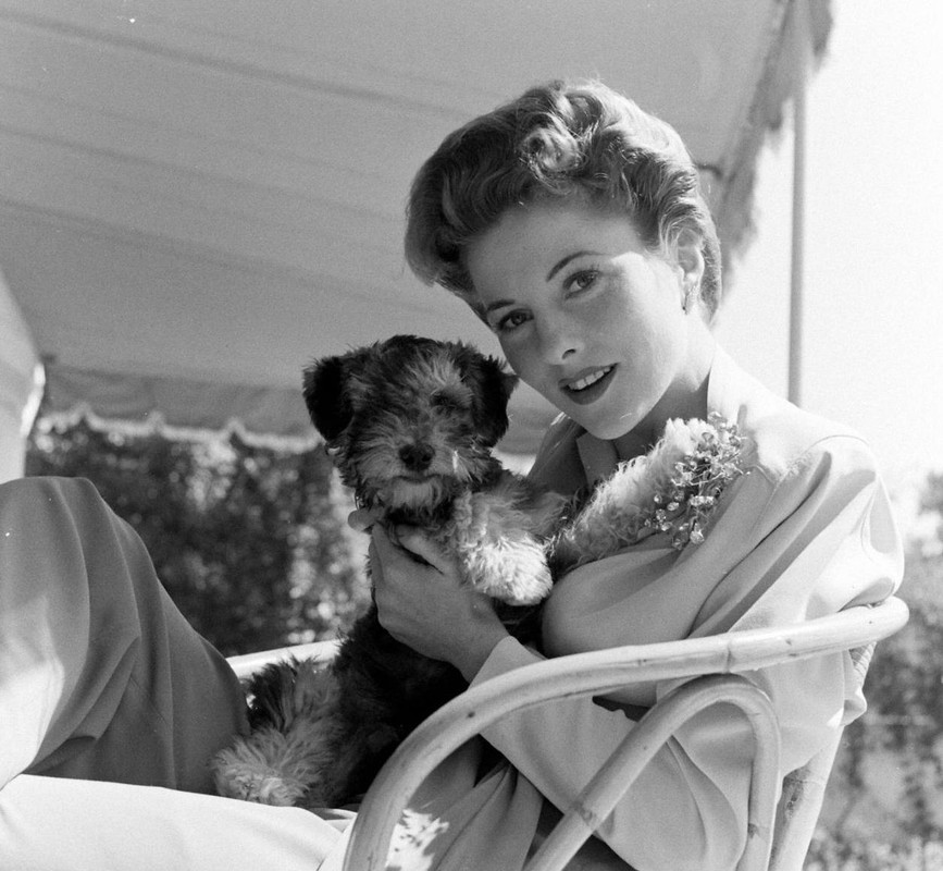 joan_fontaine_a97