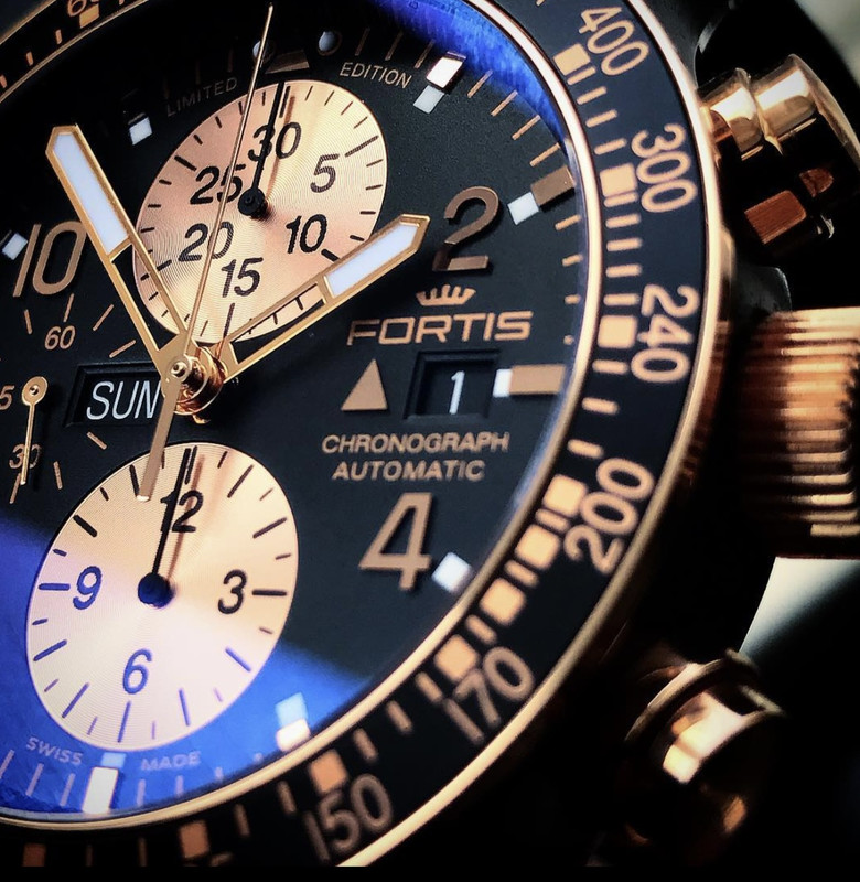 6C707A0E-938F-43BE-82FC-346E0FA30BB1