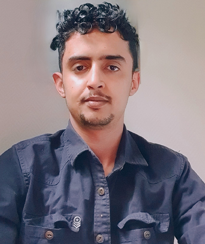     يونس الشهاري      