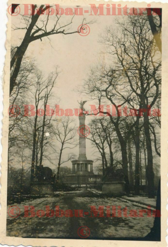 Foto privat Endkampf Berlin Tiergarten 1945 Siegessäule combat TOP