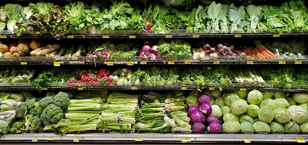 greenveggiesshelf.jpg