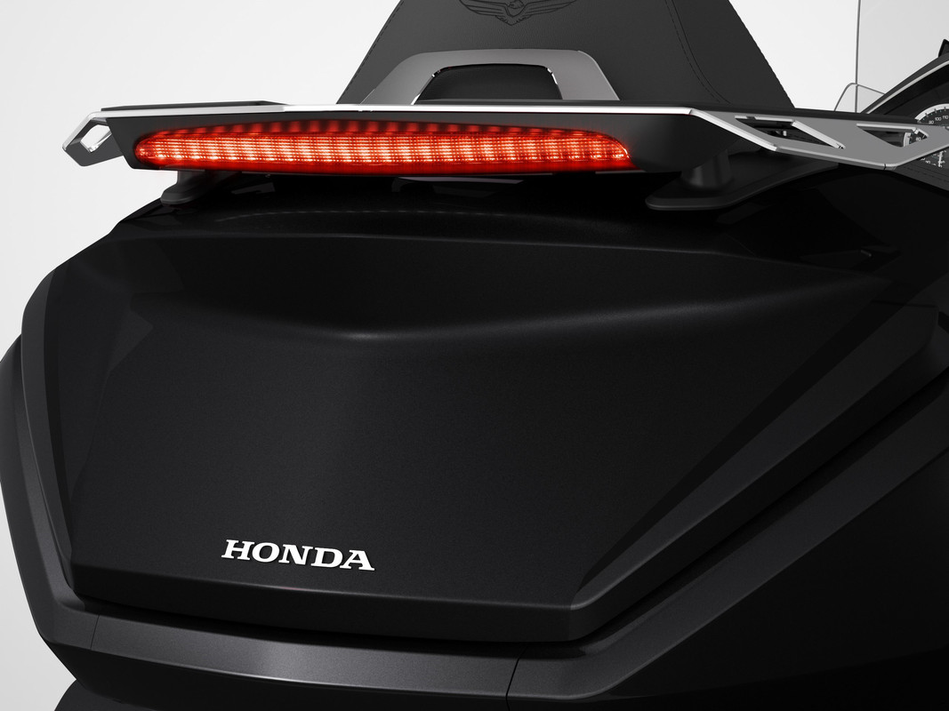 413852_23YM_HONDA_GOLD_WING_TOUR