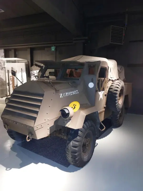 Chars et blindes dans les musees-divers - Page 22 Even-more-tanks-and-vehicles-from-the-ardennes-part-3-v0-3918t04i7k5c1