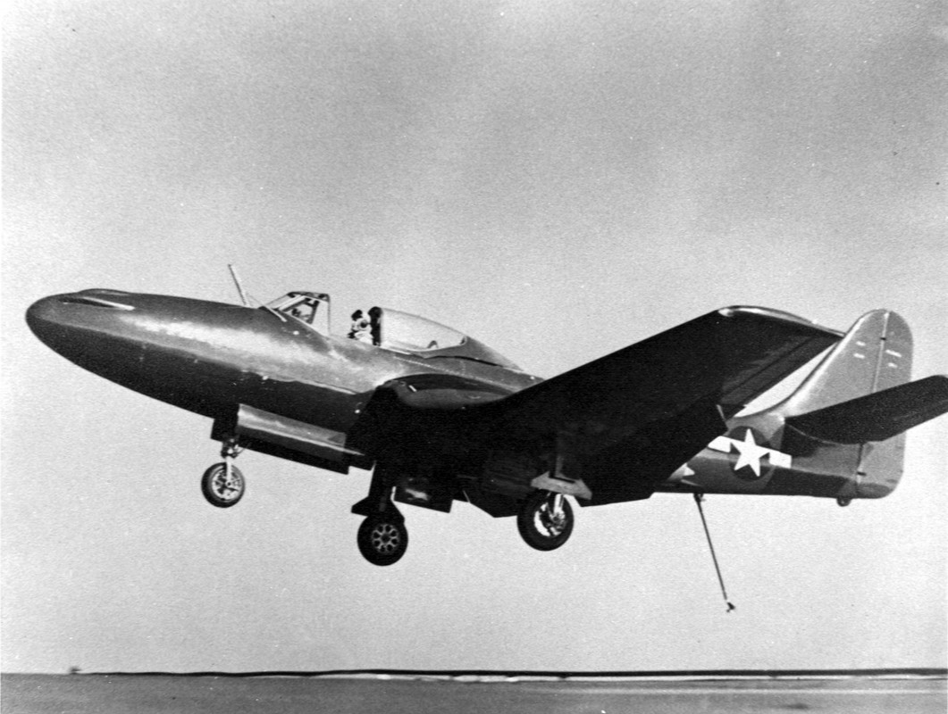FH-1_CVB-42_landing_NAN9_46