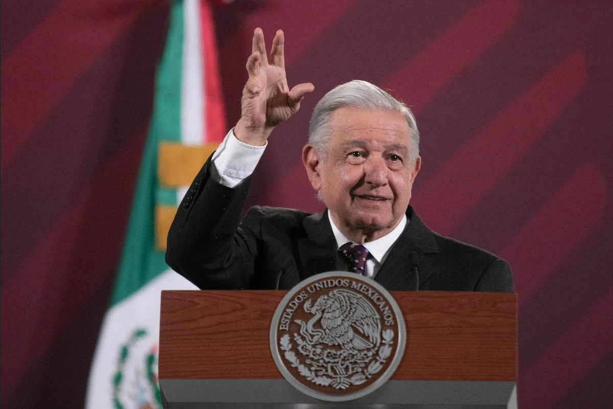 AMLO confirma aumento salarial del 20% a partir de enero 