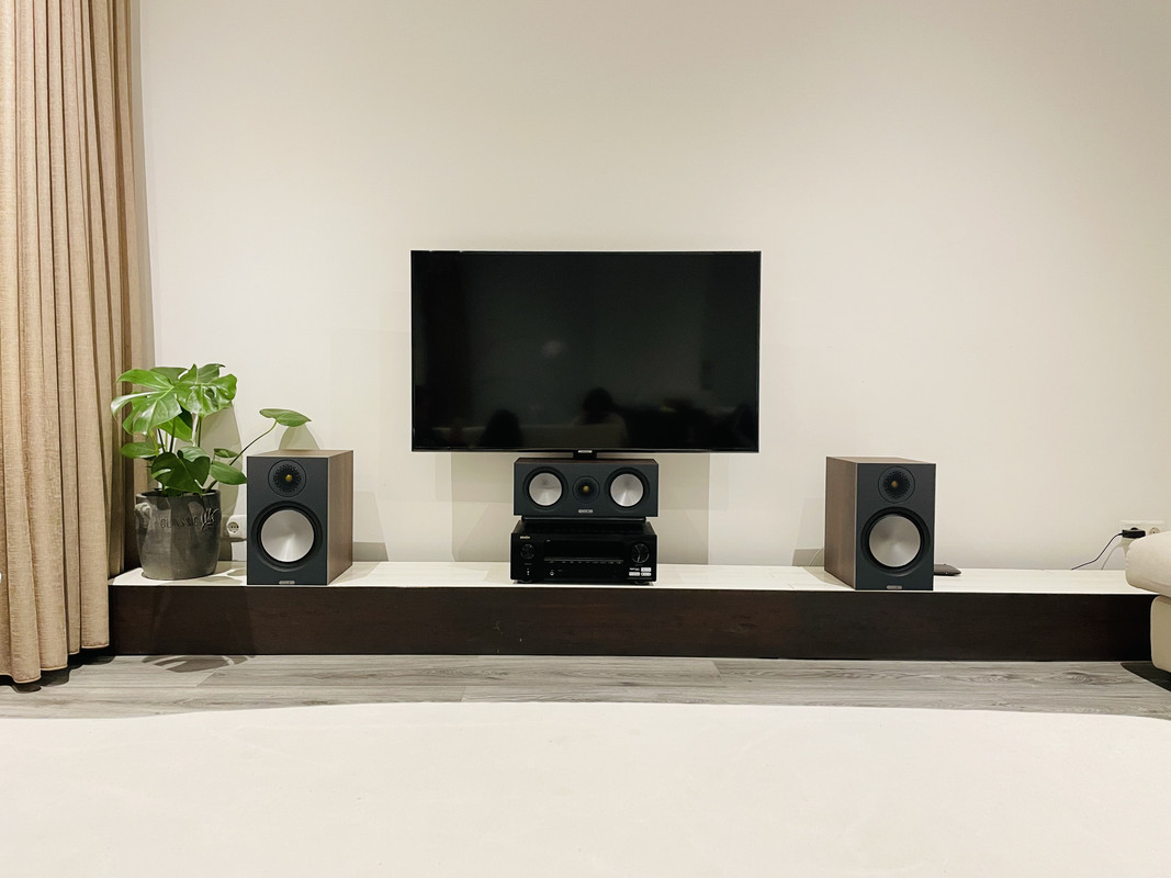 EC1279EF-4F43-44FA-9381-7F33DAB1AE4D