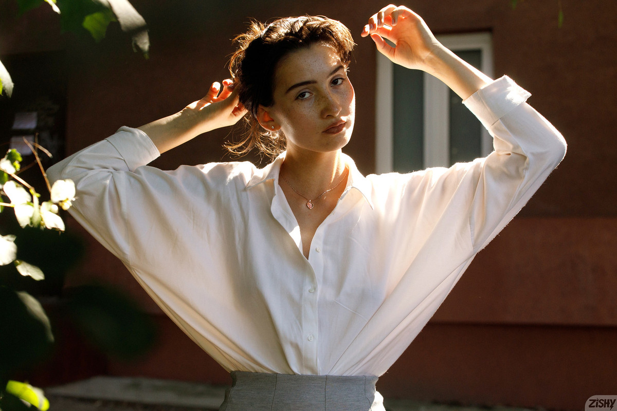 full_038_18841658401054