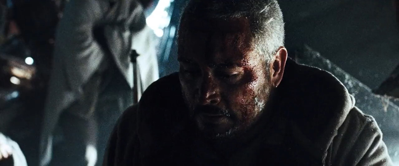 The Grey 2012 BluRay [Hindi + Tamil + Telugu + English] 480p 720p ESub Screenshot