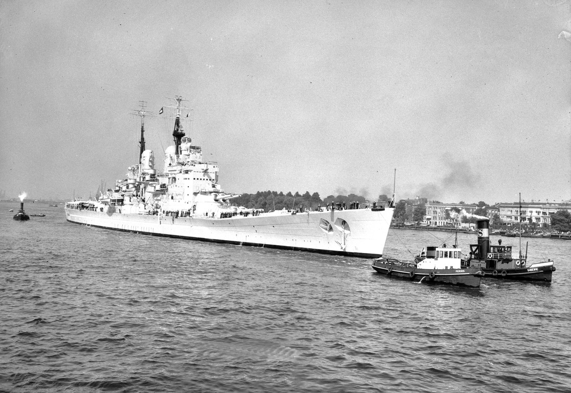 HMS Vanguard в Ротердаме, июнь 1952