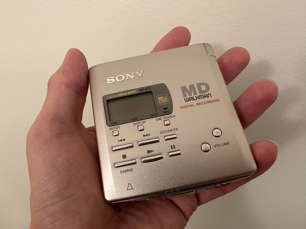 56F36D01-4FBF-4A7B-9D02-09C859FAC0CE