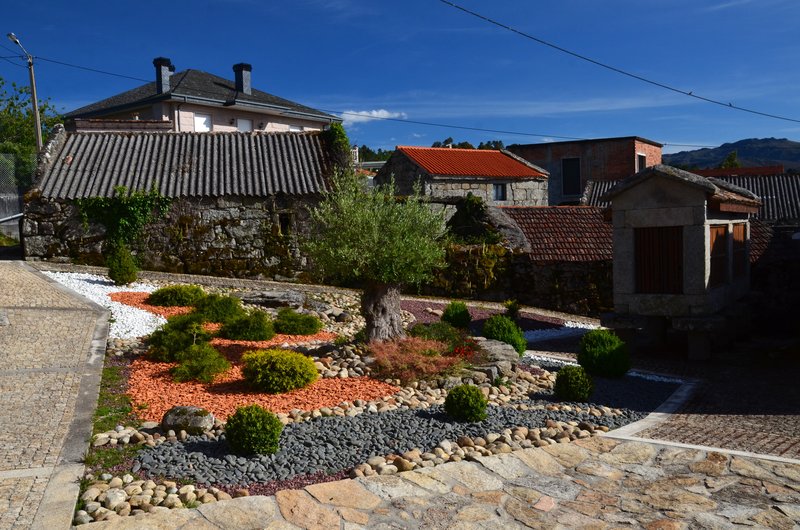 PUXEDO-28 Y 29-5-2024 - Galicia y sus pueblos - 2017/2024 (45)