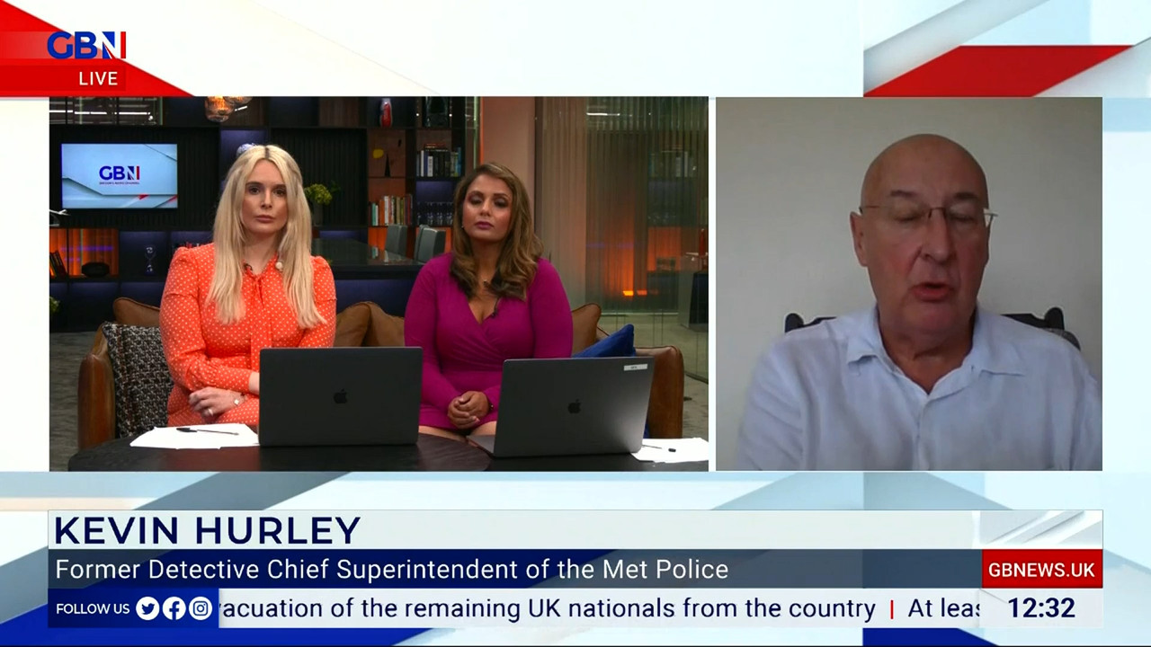08.14 - 12.00.00 - Alastair Stewart & Friends. News, discussion and a....ts_snapshot_33.30.163