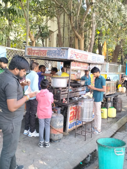NO MBA REQUIRED, ONLY INDORI POHA