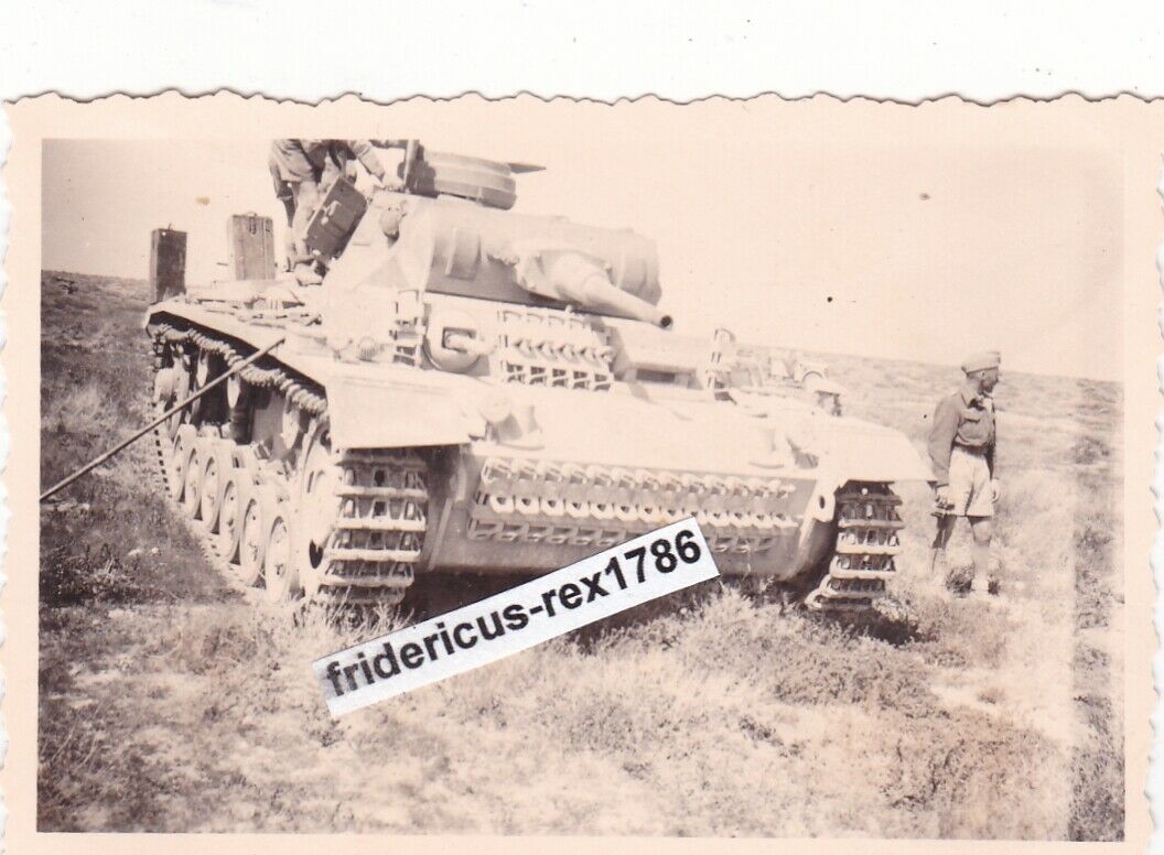 Foto Südfront Afrika DAK Sd Kfz Panzer 3 Tank Combat in der Wüst