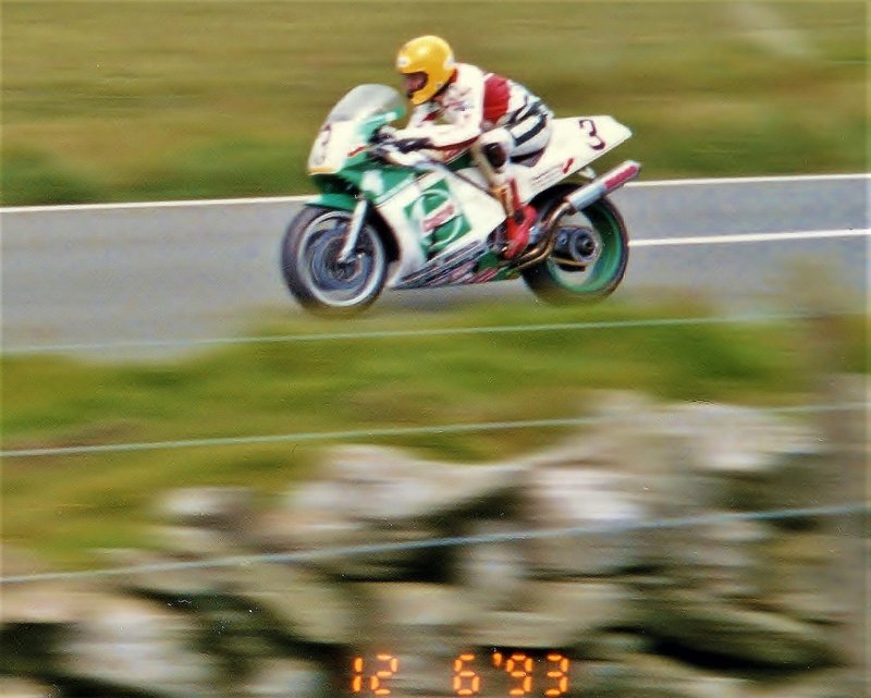 [Image: joey-93.jpg]