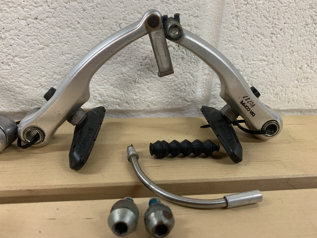 4254F402-0567-4F68-AF84-C1B054228011