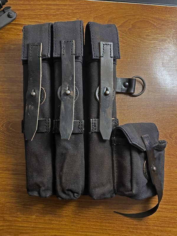 MEPD_Shoulder_Pouch_Close.jpg
