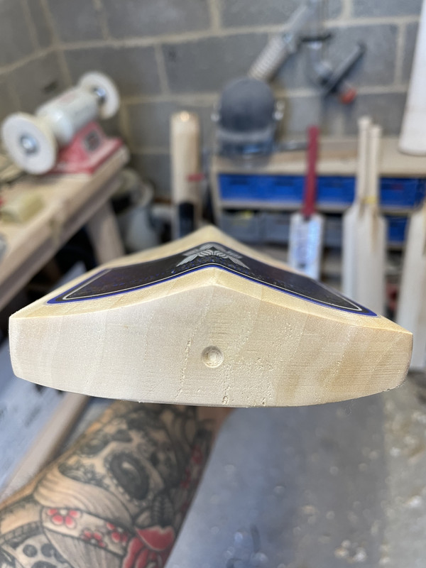 E51A19E7-95F4-44A6-BAC5-0D187E16DD30