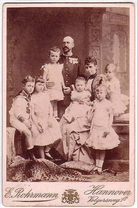 Ernest-Augustus-Crown-Prince-of-Hanover-and-Princess-Thyra-of-D