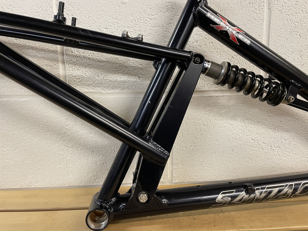 028D0AF0-110D-4625-8DF5-9AD532DCA3B0