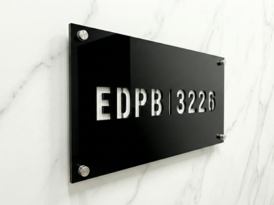 لوحة منزل خارجية