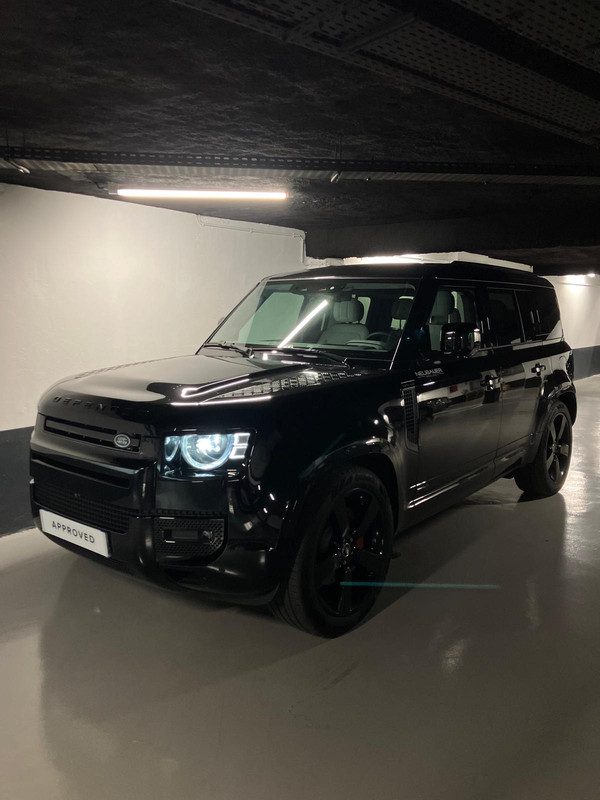 LAND ROVER DEFENDER 110