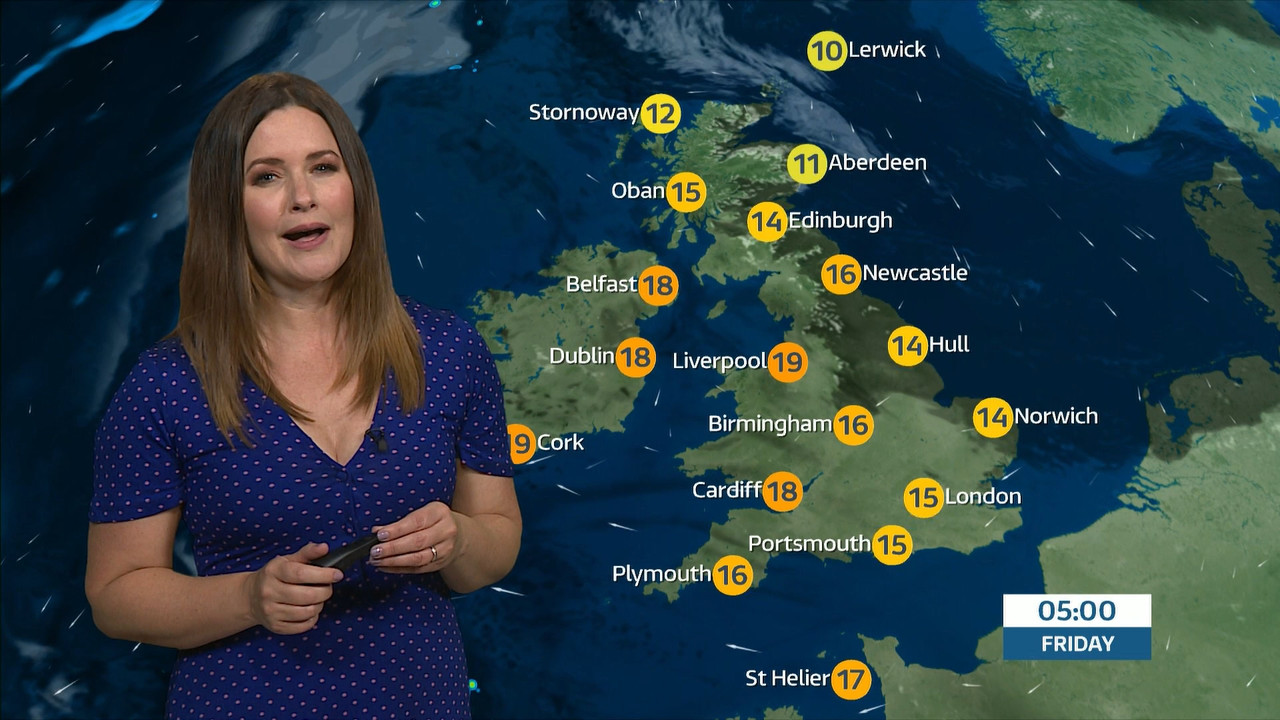 ITV News London_20210722_22302245.ts_snapshot_03.49.905