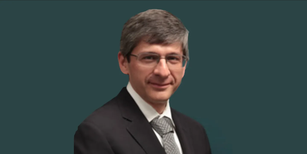 William Lee Alardín va por una UNAM más transparente