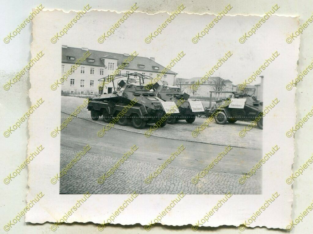 Foto, Sdkfz der Panzer-Aufklärungs-Abteilung, Tag der Wehrmacht in Babelsberg, a