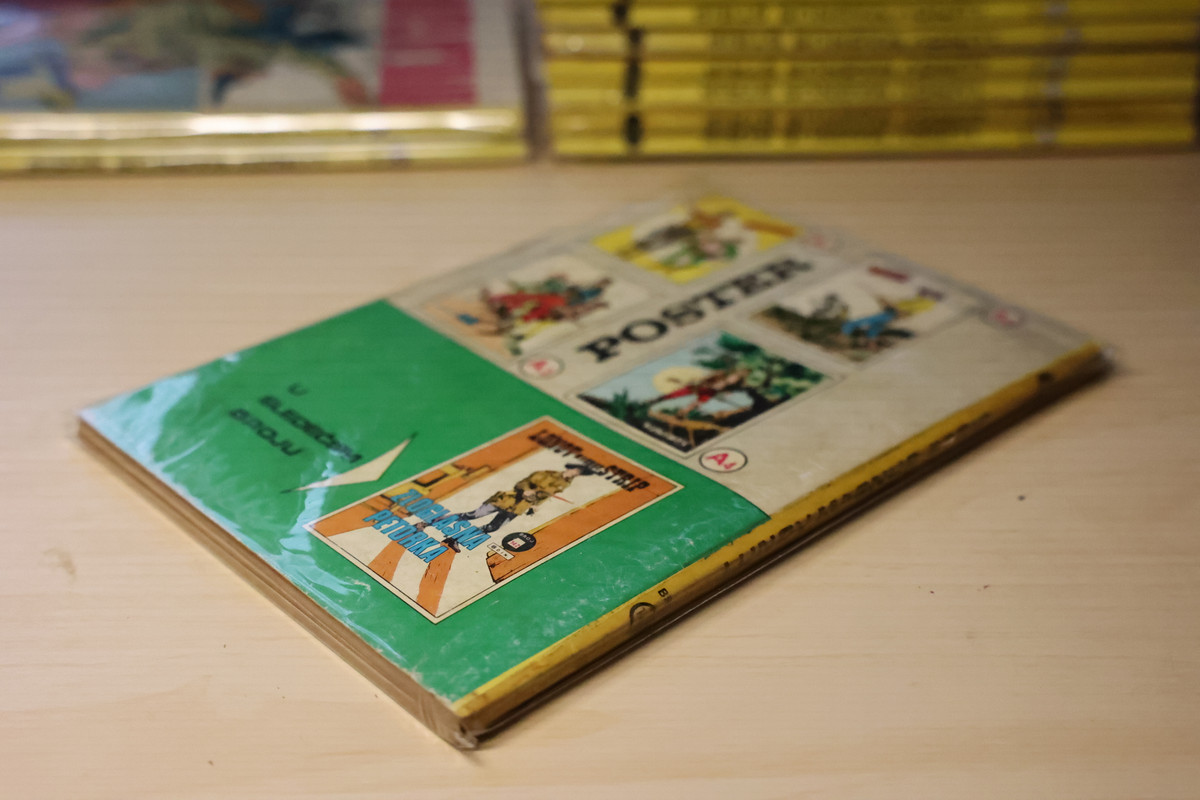 141-la-ni-blek-4-3-2-postimages