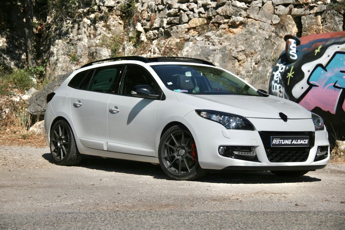 77004AA9-3C67-40D6-A43E-5C925E807EB0