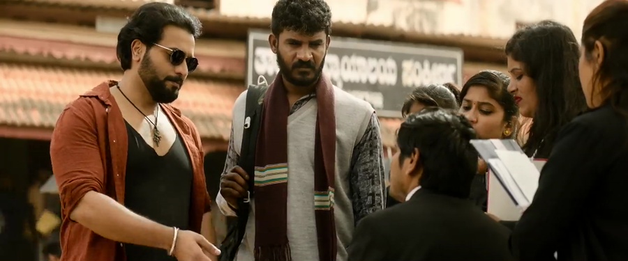 Madhagaja 2021 WebRip [Tamil + Kannada] 480p, 720p ESub Screenshot