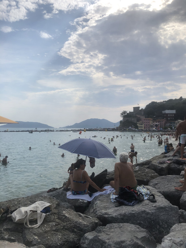 D4409F8E-66E6-44A7-BB6D-9B87A2EA34F7