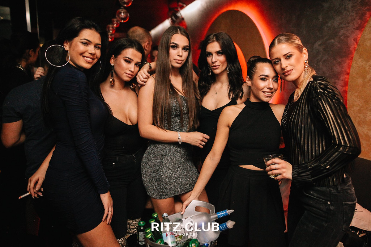 [Image: ritz2.jpg]