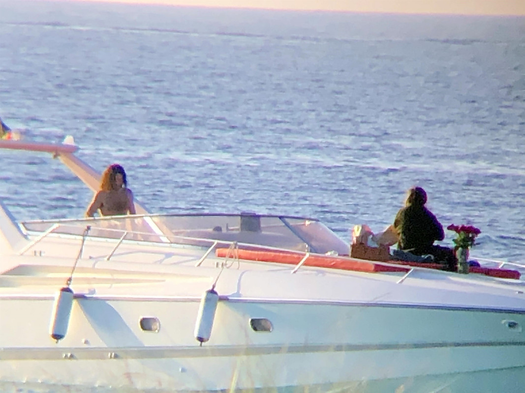 emmawatson-updates.com (43)