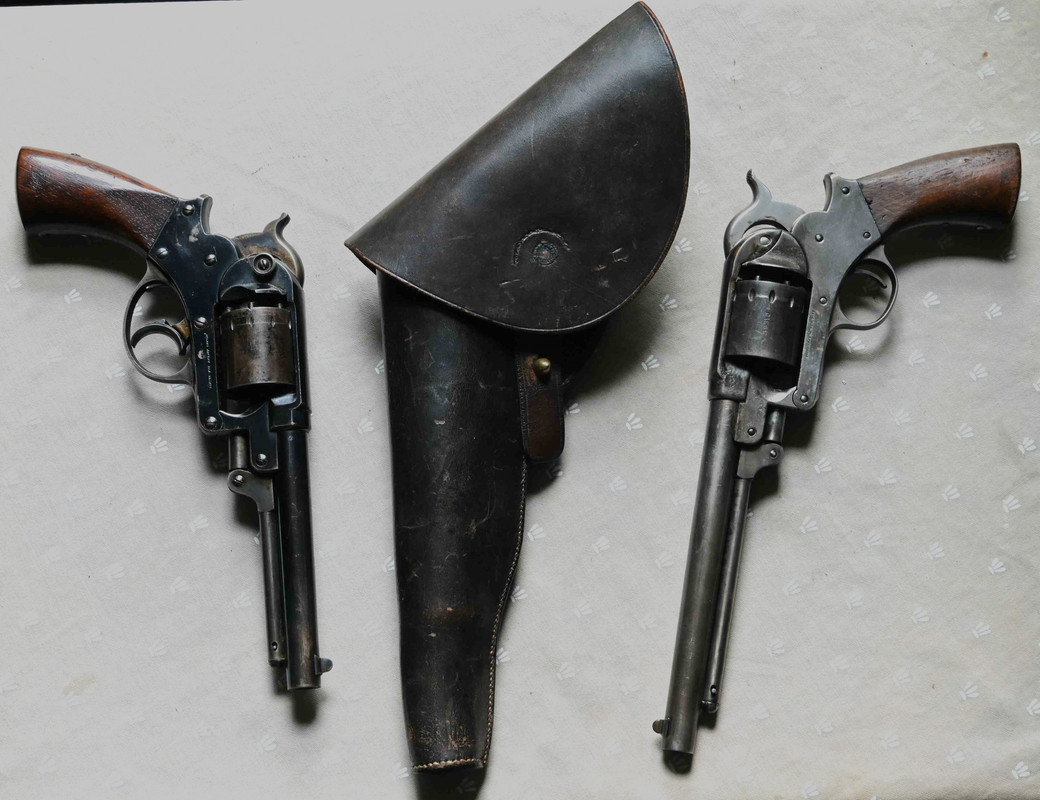 The massive SA Starr is too large for the holster