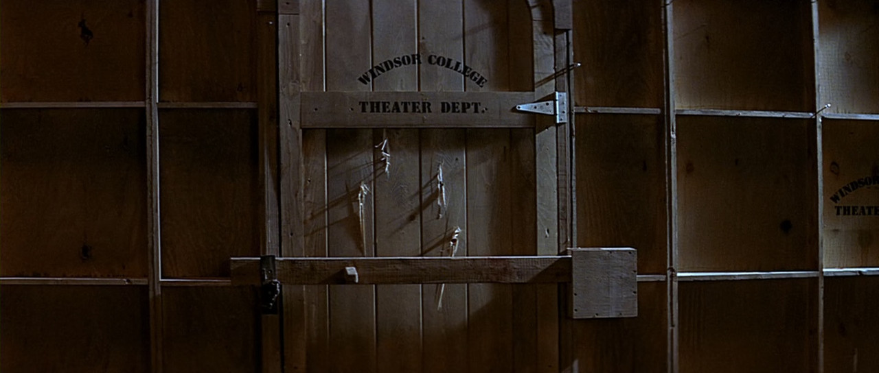 Scream 2 1997 (1080p x265 10bit Tigole).mkv_snapshot_01.45.31_[2