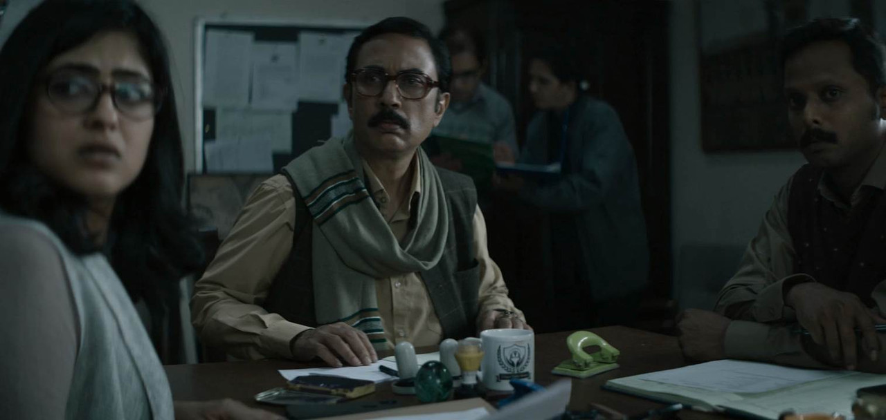 Adhura (2023) Season 1 [Hindi + Tamil + Telugu + Malayalam + Kannada] WebRip 480p, 720p ESub - Complete Screenshot