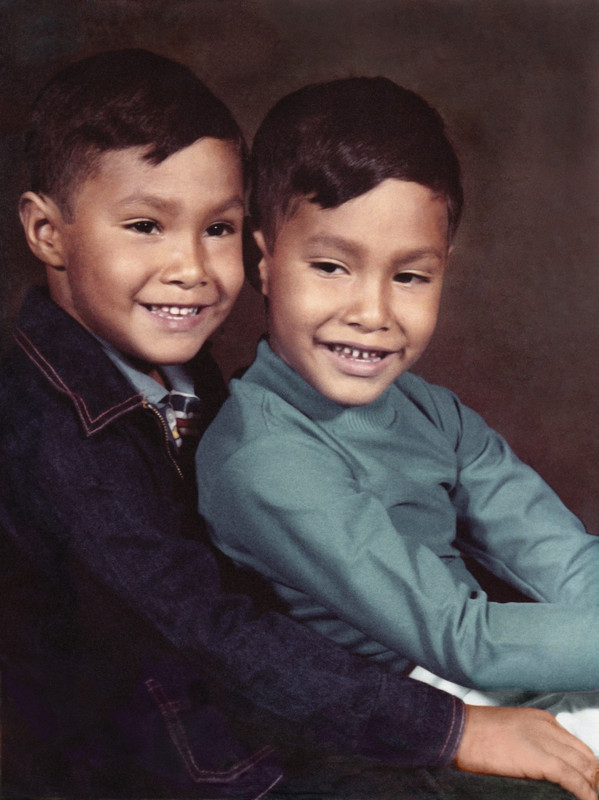 Julian Castro with his twin brother in their childhood