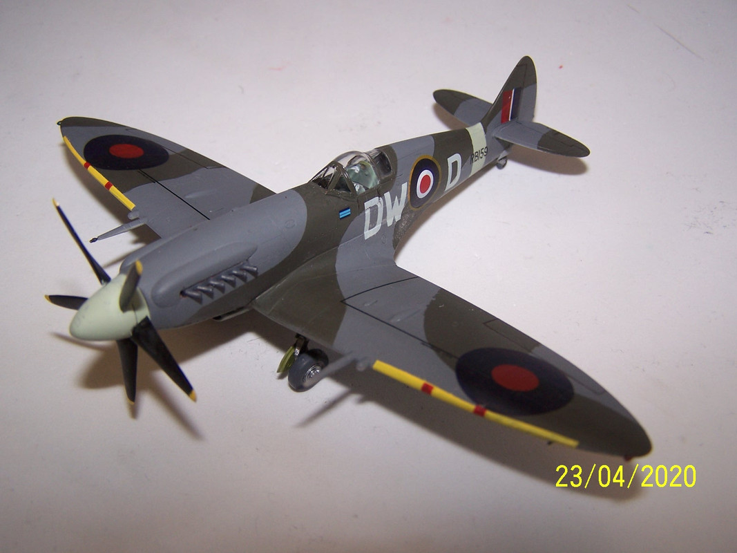 Premium Hobbies Spitfire Mk. XIV C 1:72 Plastic Model Airplane Kit