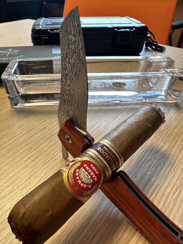 F6BE9B06-184A-4E96-A4C9-557F7EAF0C3A