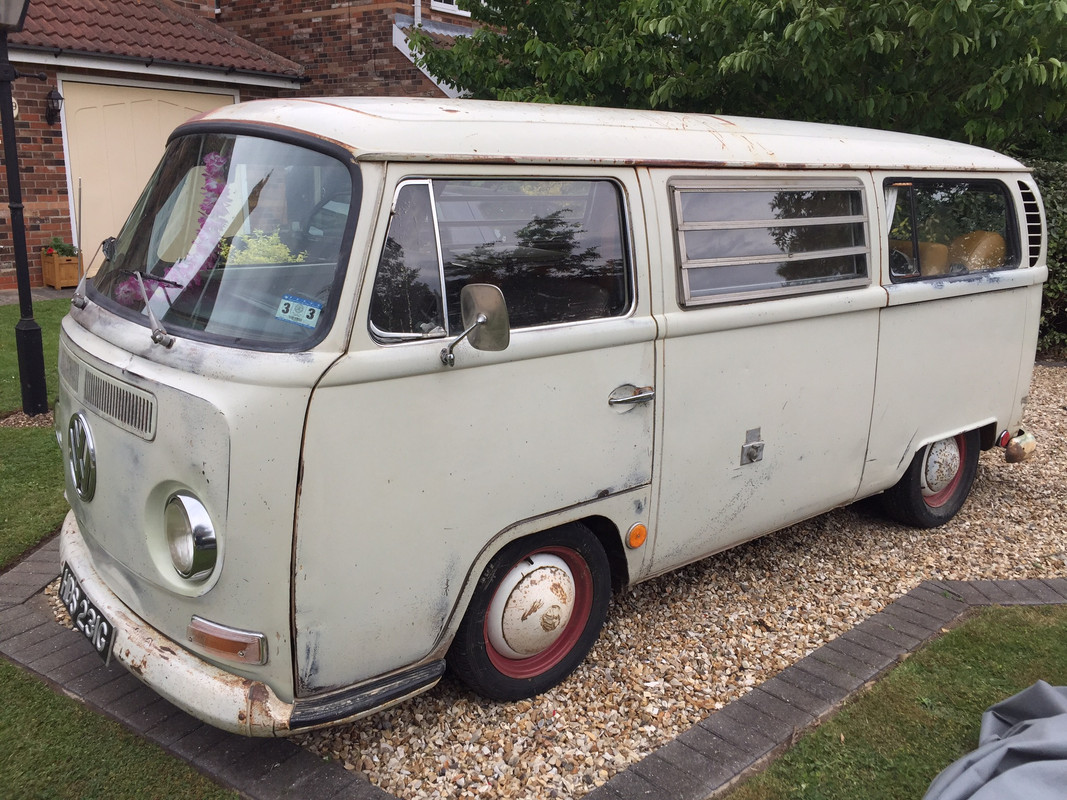 98372100-5CA8-4402-9F40-A99DA8F91CC1