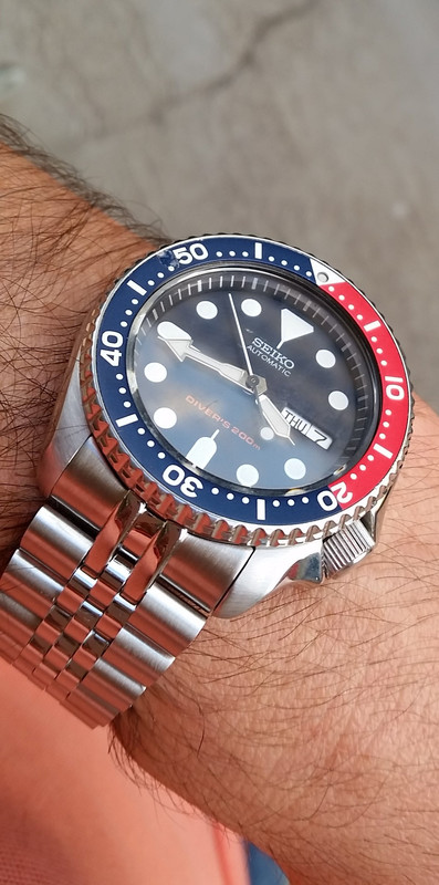 https://i.postimg.cc/Gm5rSqLD/SKX009jub1.jpg
