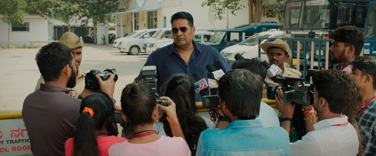 I Am God 2025 WebRip [Hindi + Tamil + Telugu + Malayalam + Kannada] 480p 720p 1080p ESub Screenshot