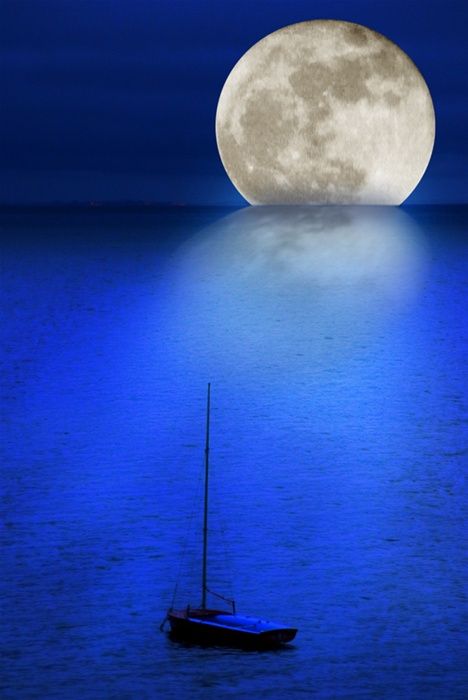 blueboatmoon.jpg