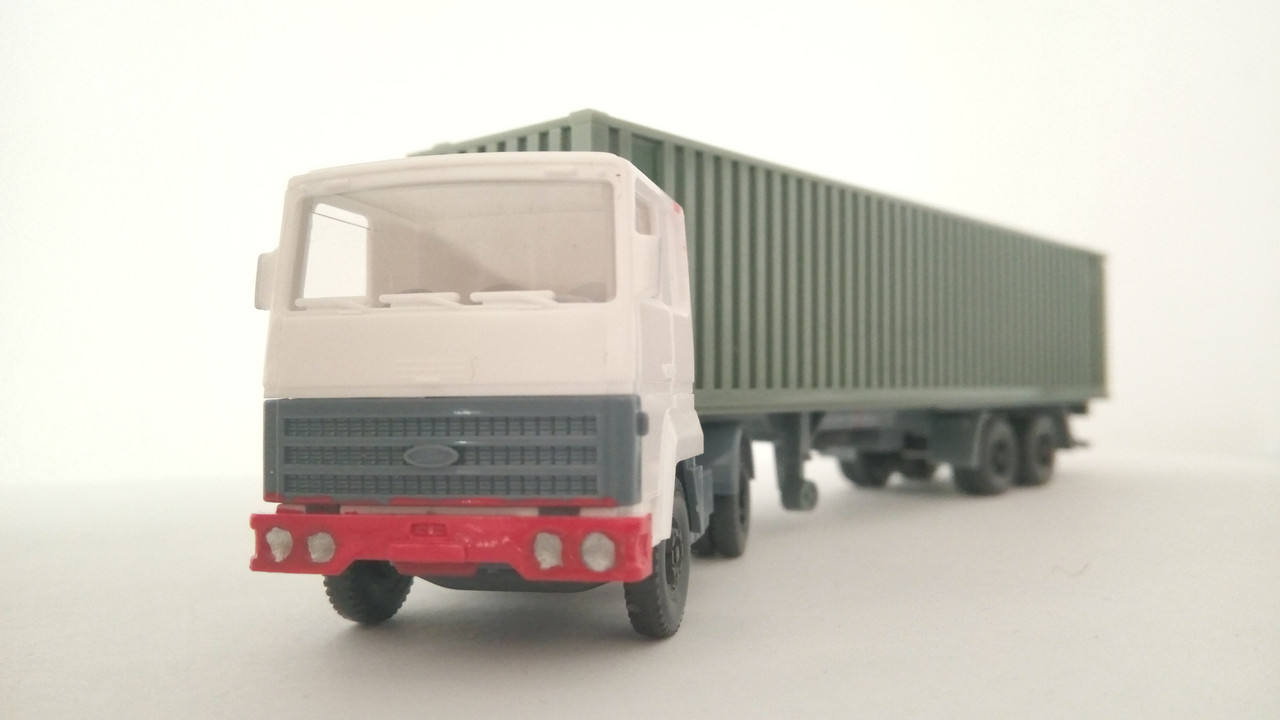Mache (9268)