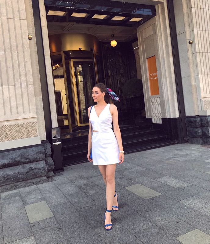 EDA6F6CE-E131-48FD-9F46-7168097F1D8F