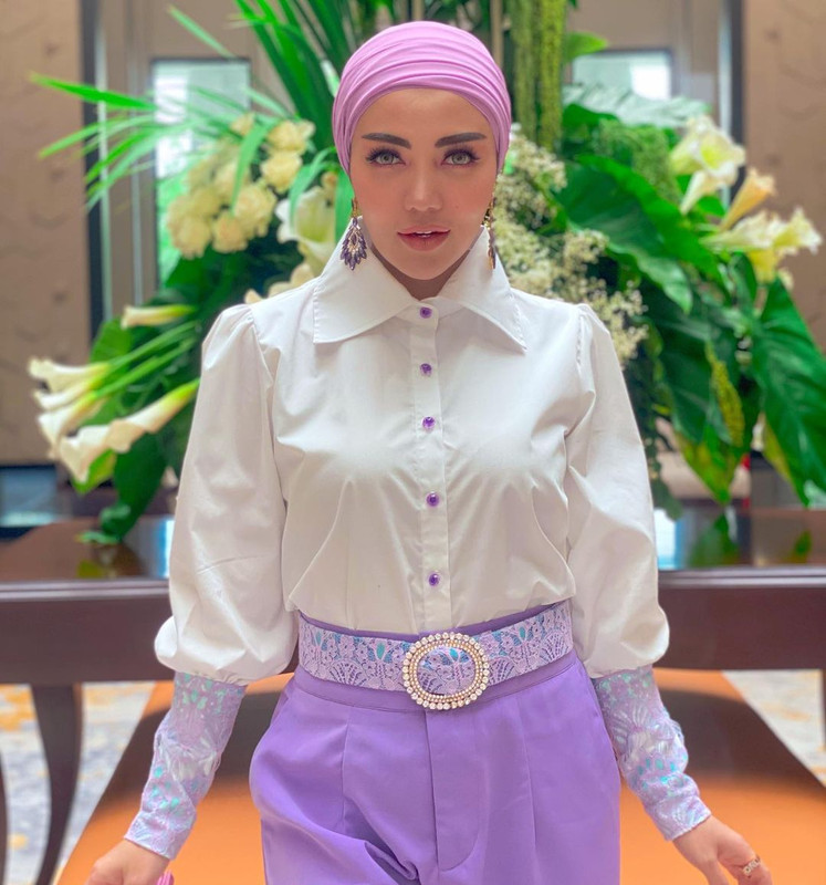 7 Gaya Bella Shofie pamer busana rancangannya, cetar maksimal