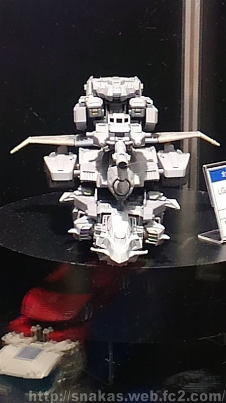 LG-EX-Big-Powered-02