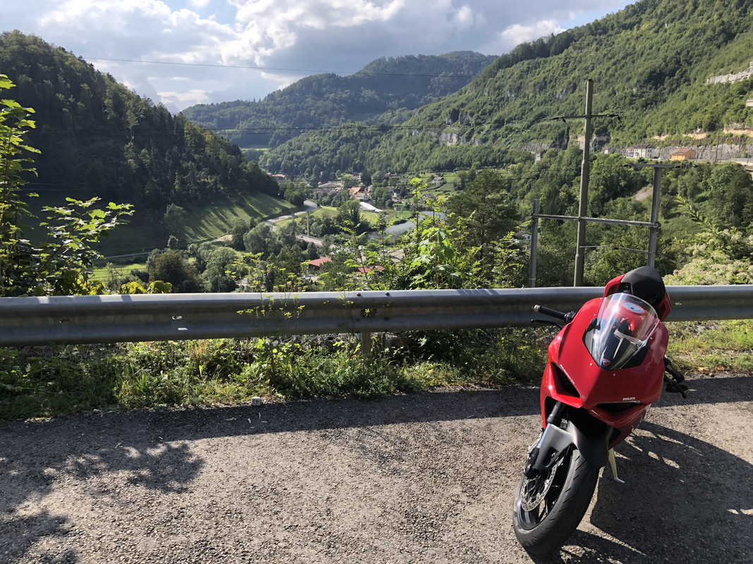 A4702C63-DF08-4CC7-A42C-4B6CA405D2D9